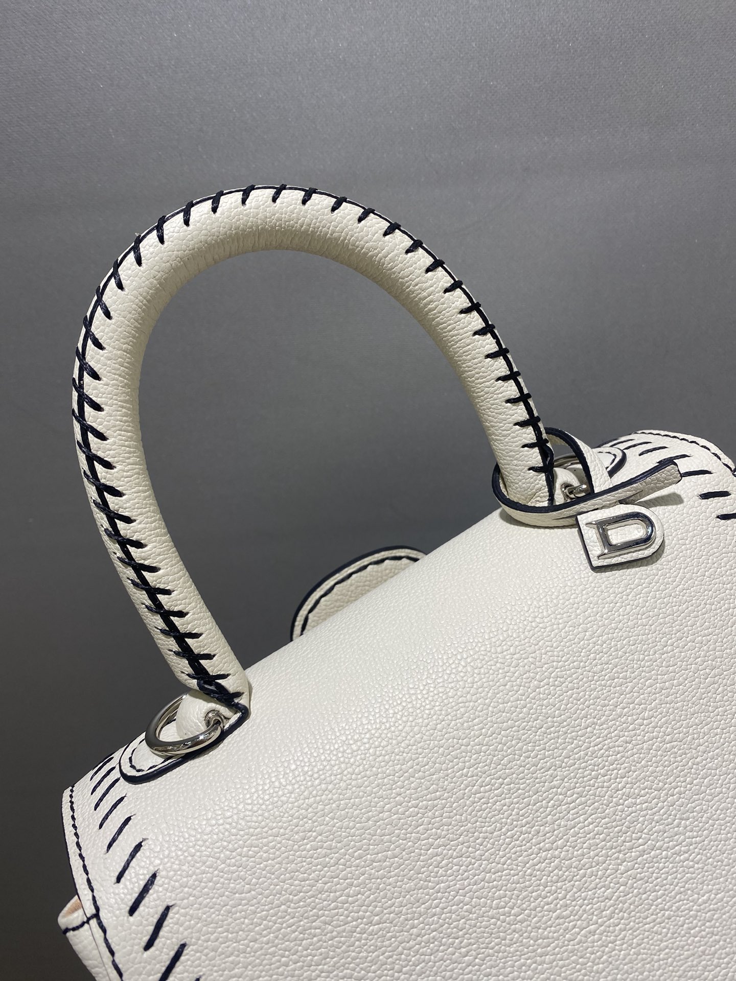 델보 브리앙 박스백 미니